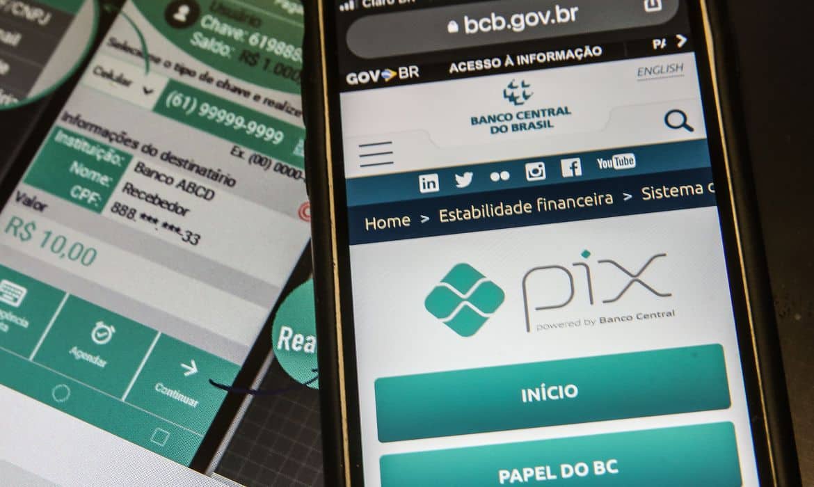 Pix bate recorde de usuários e BC recebe premiação pelo desenvolvimento da ferramenta